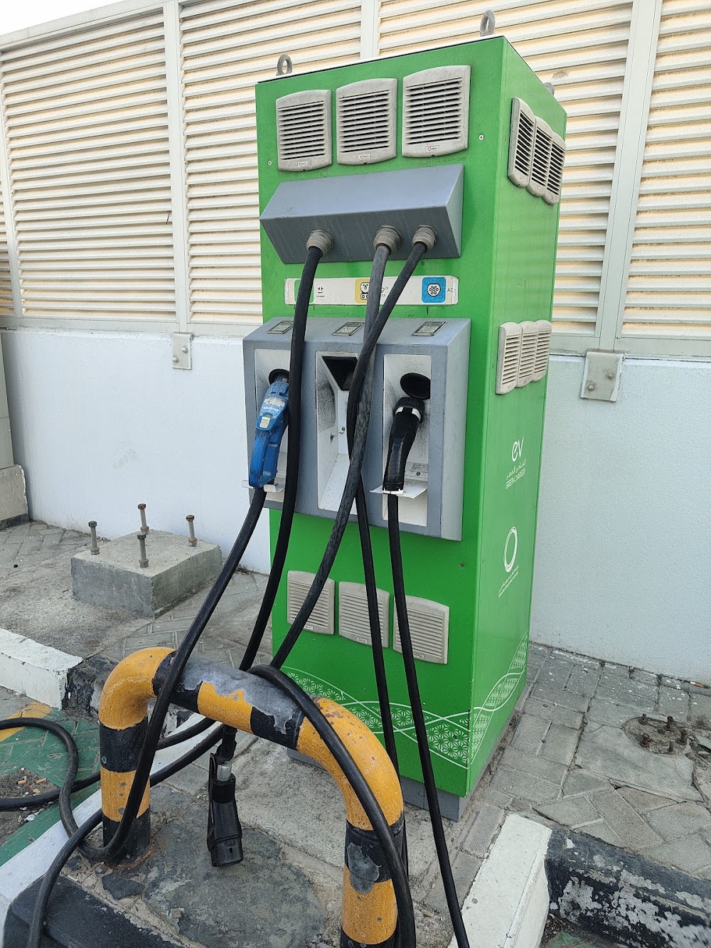 Photo of BUR DUBAI-ENOC Petrol Station (1092) Wadi Al Saffa E611 EV charging station in Dubai